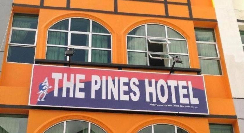The Pines Hotel Kampung Kuala Terla Exterior foto
